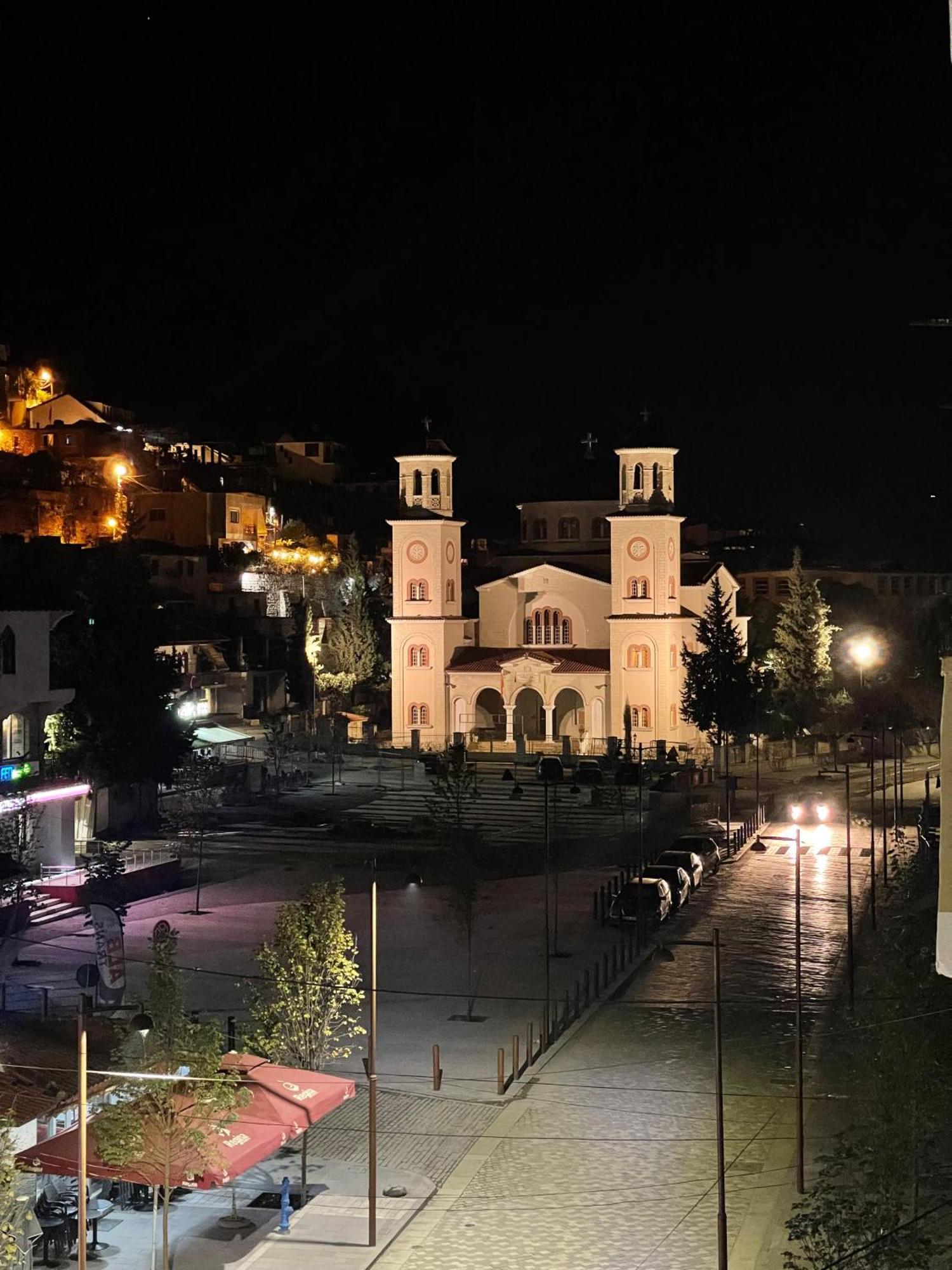Beratinus Apartment In Berat Center Bagian luar foto