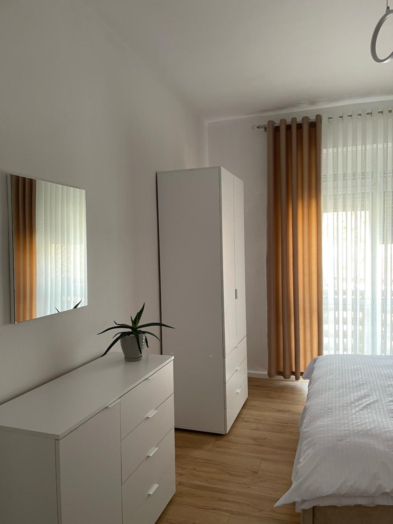 Beratinus Apartment In Berat Center Bagian luar foto