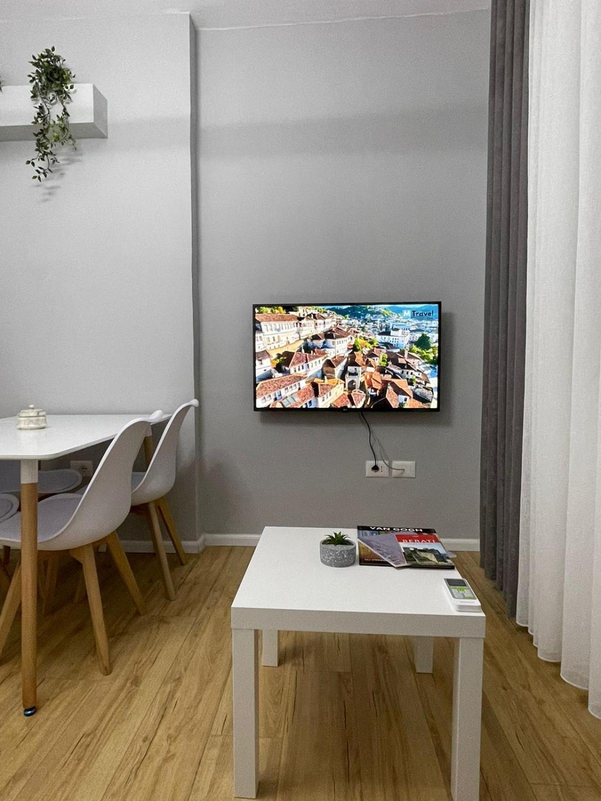 Beratinus Apartment In Berat Center Bagian luar foto