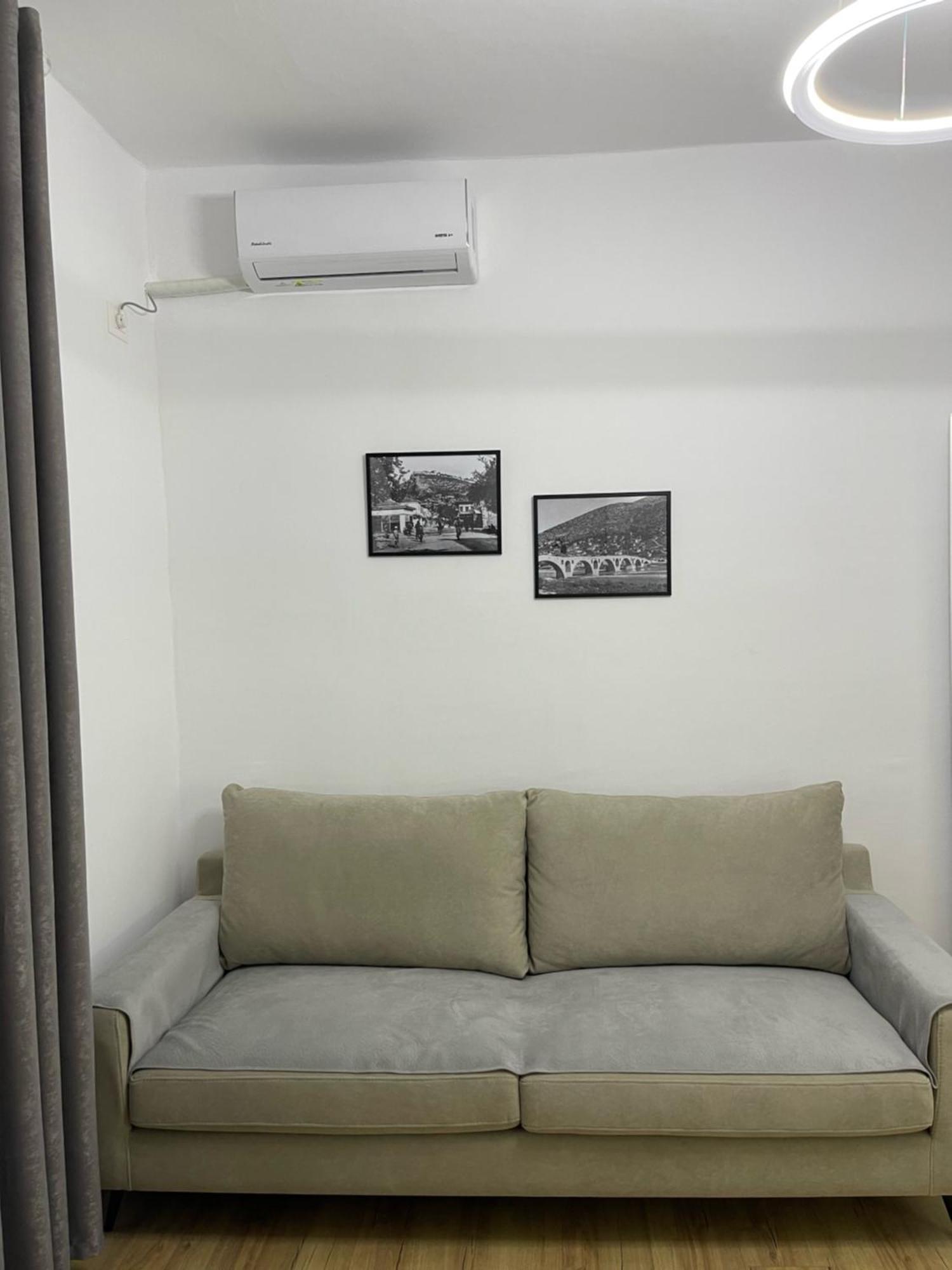 Beratinus Apartment In Berat Center Bagian luar foto