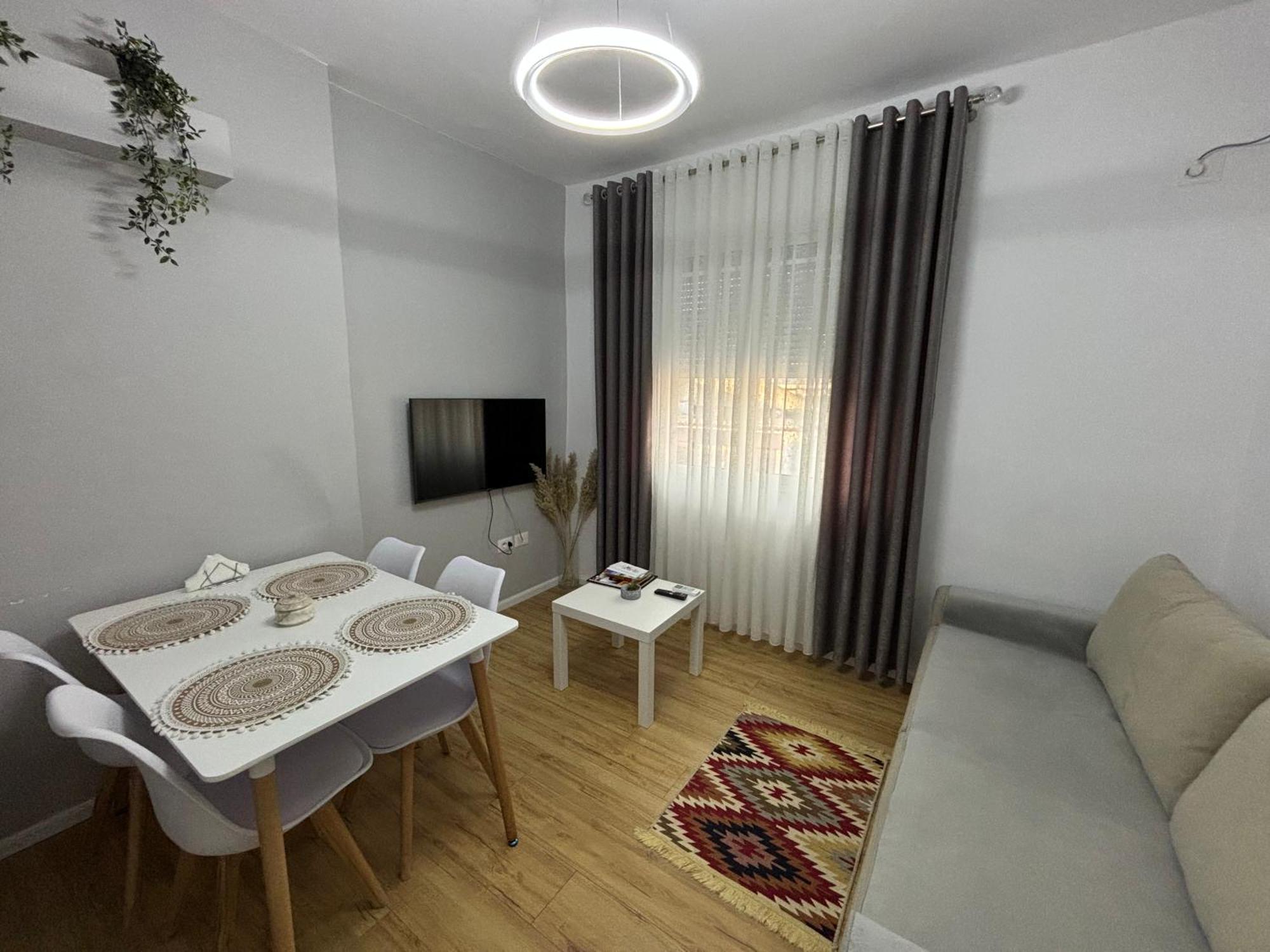 Beratinus Apartment In Berat Center Bagian luar foto